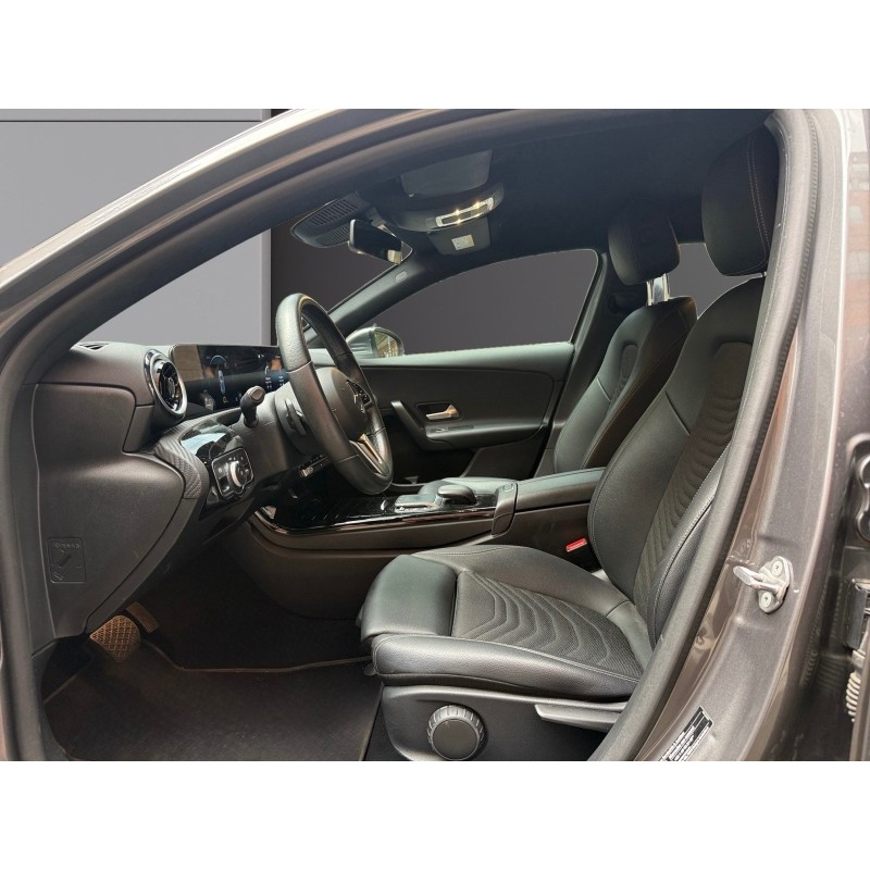 MERCEDES CLASSE A BUSINESS 180 7G-DCT Business Line/GARANTIE 12 MOOIS/TRES BIEN ENTRETENUE/ENTRETIEN COMPLET
