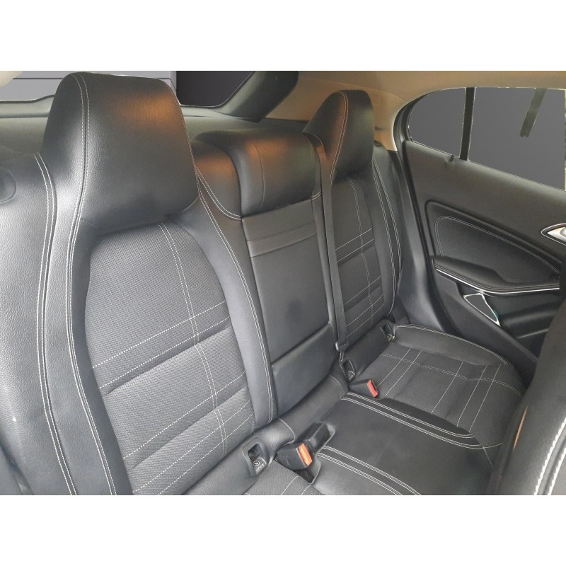 MERCEDES GLA 200 7-G DCT Sensation