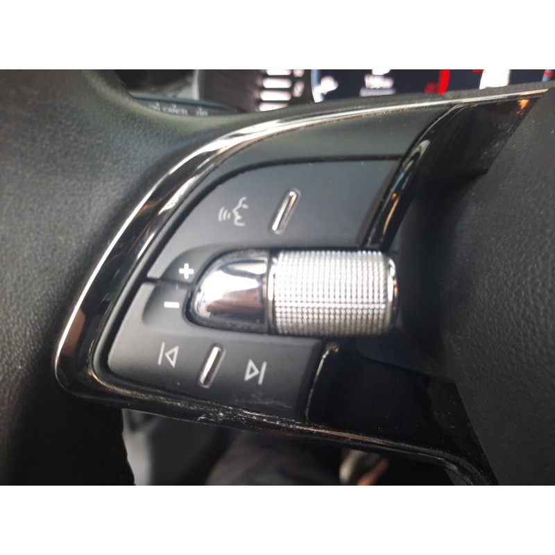 SKODA KAMIQ 1.0 TSI Evo 110 ch BVM6 Ambition GARANTIE 12 mois PREMIERE MAIN