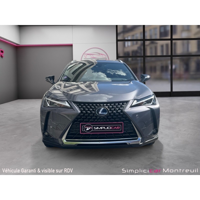 LEXUS  UX 184 PREMIUM