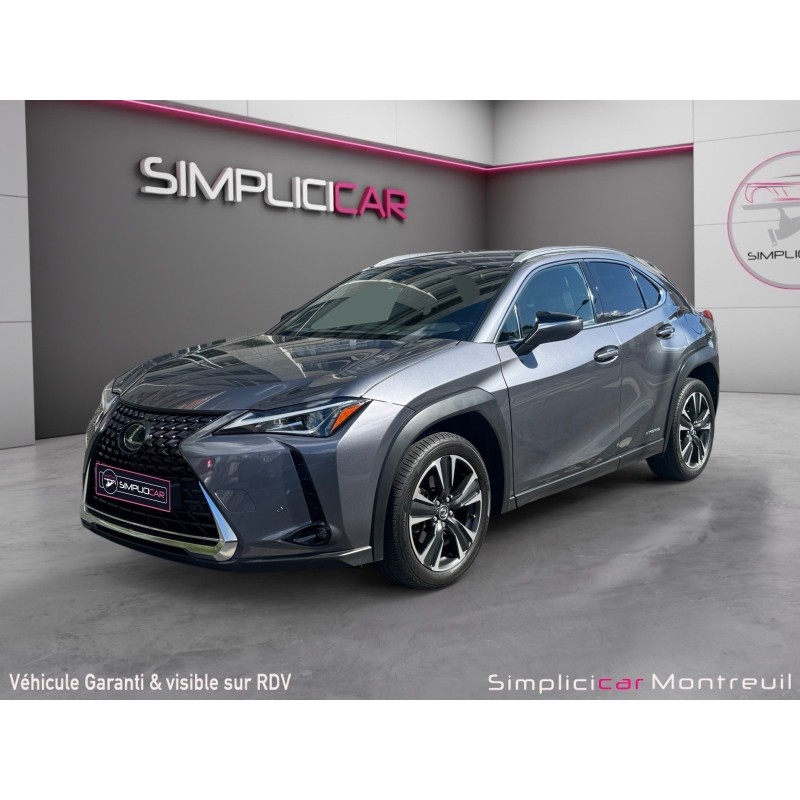 LEXUS  UX 184 PREMIUM