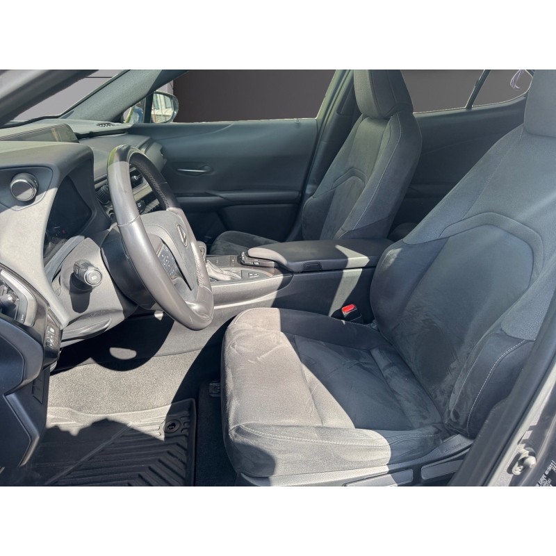 LEXUS  UX 184 PREMIUM