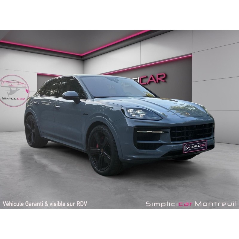 PORSCHE CAYENNE COUPE E-Hybrid 3.0 V6 519 ch Tiptronic BVA Black Edition // TVA // LOA