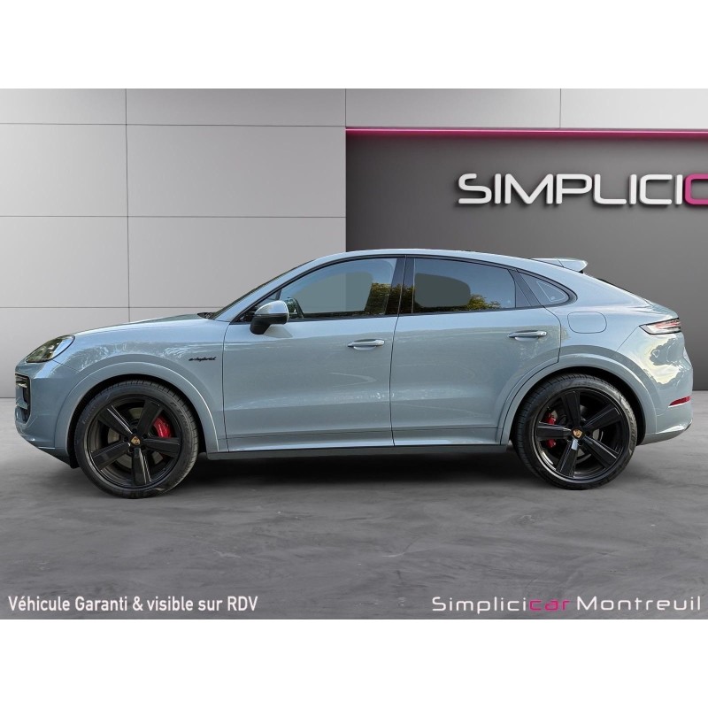 PORSCHE CAYENNE COUPE E-Hybrid 3.0 V6 519 ch Tiptronic BVA Black Edition // TVA // LOA
