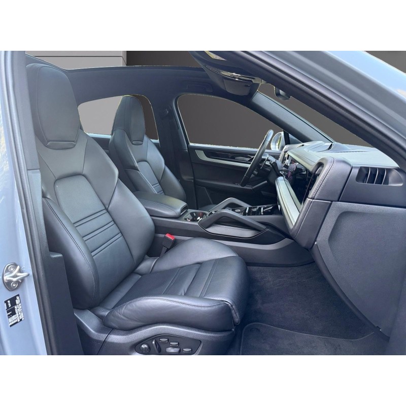 PORSCHE CAYENNE COUPE E-Hybrid 3.0 V6 519 ch Tiptronic BVA Black Edition // TVA // LOA