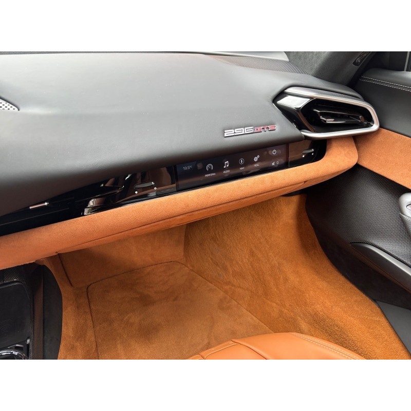 FERRARI 296 GTS 3.0 Turbo V6 Hybride 830 ch // ORIGINE POZZI // TVA // LOA