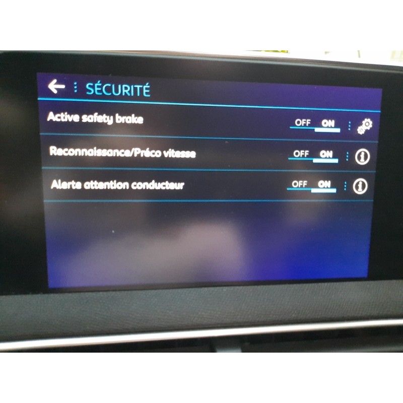 PEUGEOT 3008 1.6 BlueHDi 120ch SS EAT6 GT Line Entretenu