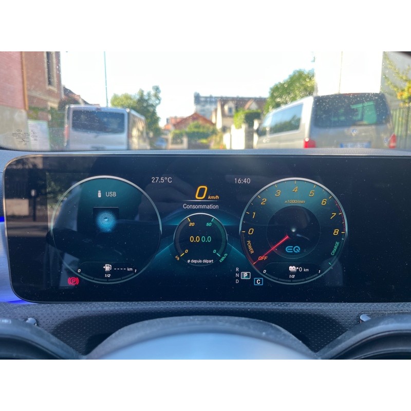 MERCEDES CLASSE A 250 e EQ POWER 8G-DCT AMG Line, TOIT OUVRANT, APPLE CARPLAY, SIEGES CHAUFFANT, CAMERA 360