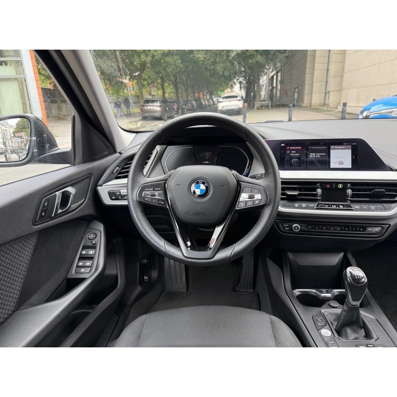 BMW SERIE 1 F40 118i 140 ch Business Design/garantie 12 mois