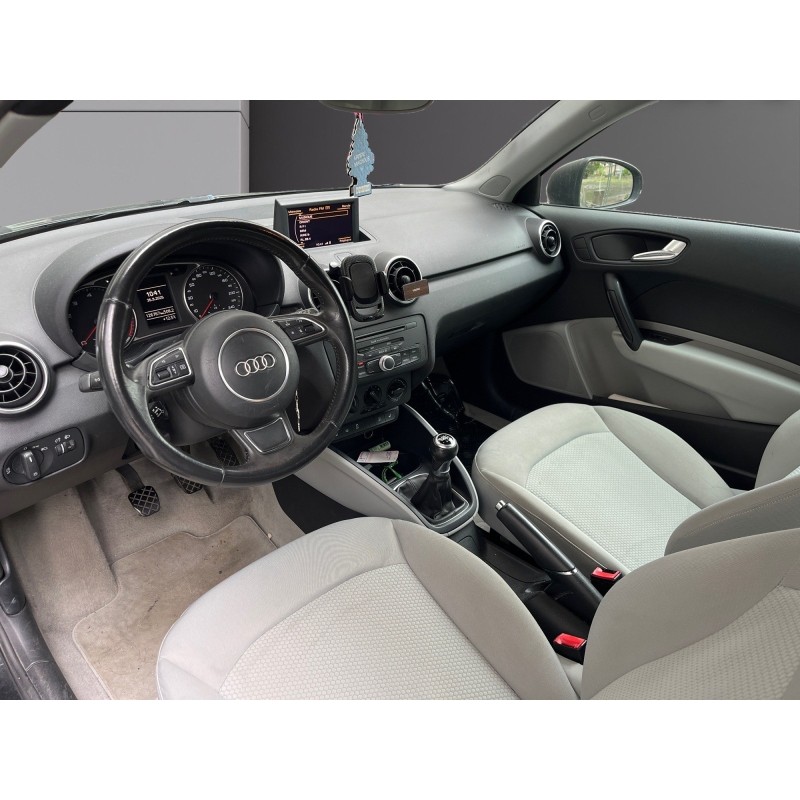 AUDI A1 A1 1.2 TFSI 86 Ambition, Sièges chauffant
