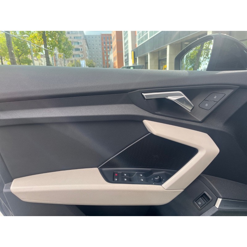 AUDI A3 SPORTBACK 40 TFSIe 204 S tronic 6 Design Luxe, APPLE CARPLAY, SIEGES CHAUFFANTS, ELECTRIQUE,