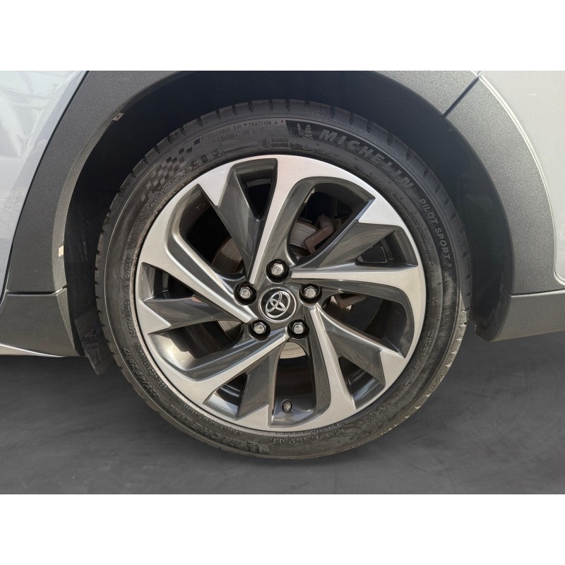 TOYOTA AURIS MY17 Hybride 136h Collection/garantie 12 mois/ suivi complet