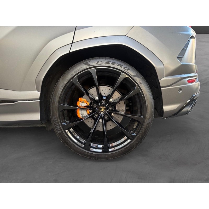 LAMBORGHINI URUS 4.0 V8 650 ch BVA8 // FULL COVERING PPF MATT