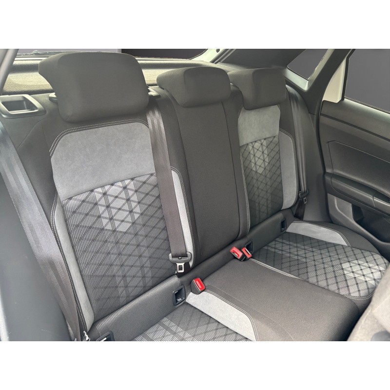 VOLKSWAGEN POLO 1.0 TSI 110 SS DSG7 R-Line