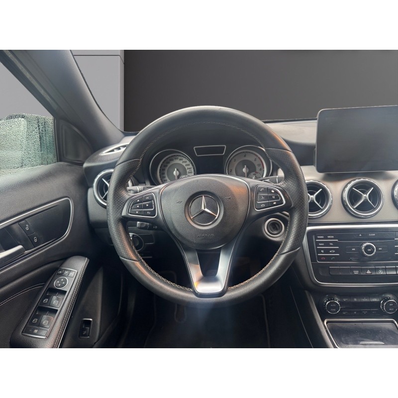 MERCEDES CLASSE GLA 200 d Inspiration 7-G DCT A Garantie 12 mois