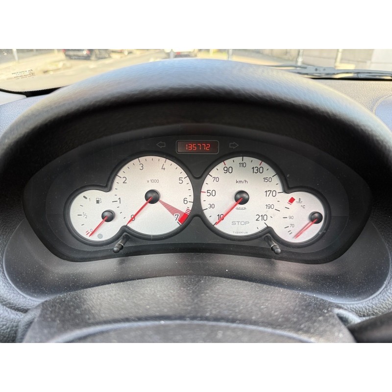 PEUGEOT 206 1.4e 16V Style/toit ouvrant/suivi, historique complet/garantie 12 mois