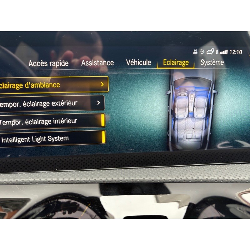 MERCEDES CLASSE A 250 e 8G-DCT AMG Line 1ere main suivie