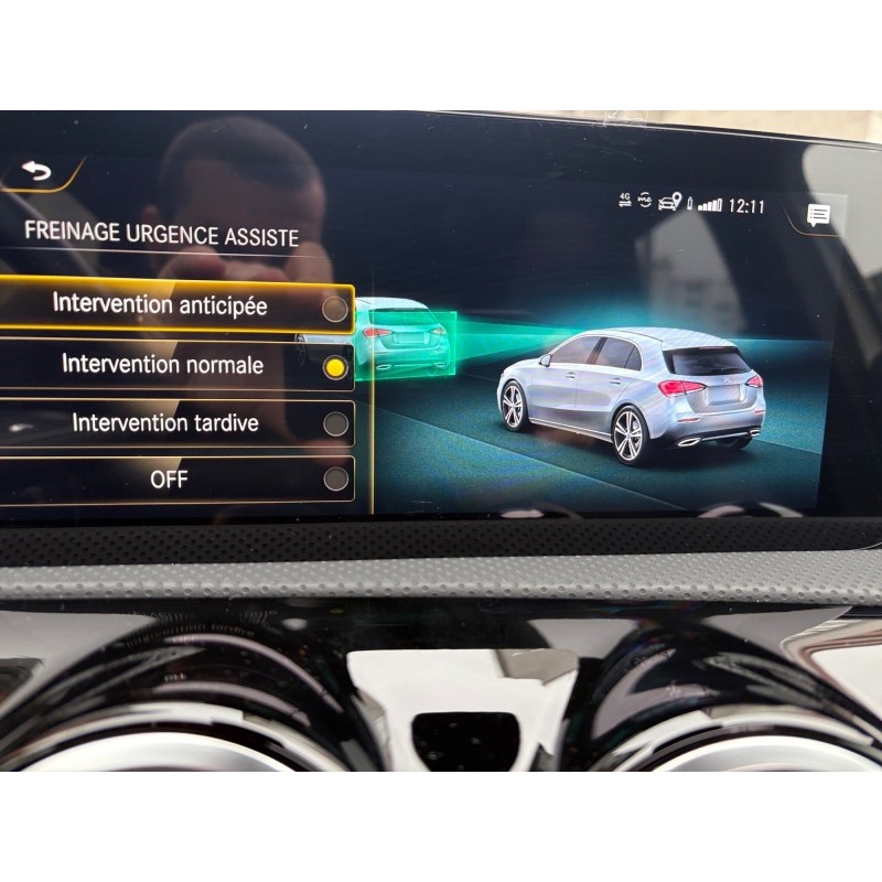 MERCEDES CLASSE A 250 e 8G-DCT AMG Line 1ere main suivie