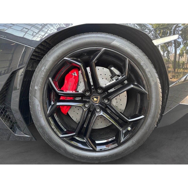 LAMBORGHINI AVENTADOR ROADSTER 6.5 V12 LP 700-4 SPYDER