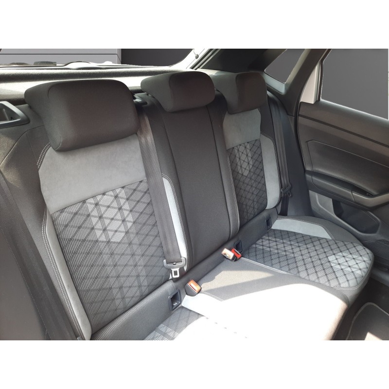 VOLKSWAGEN POLO 1.0 TSI 95 SS DSG7 R-Line