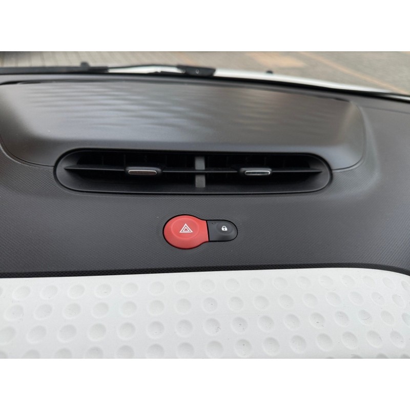 RENAULT TWINGO III 1.0 SCe 70 eco2 Zen garantie 12 mois