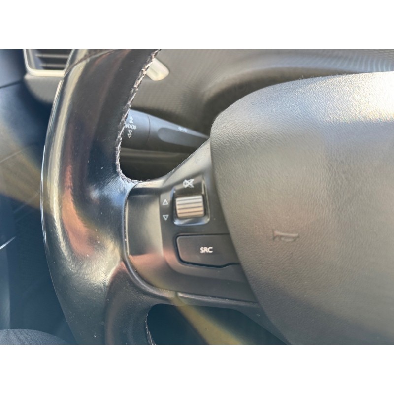 PEUGEOT 2008 1.6 BlueHDi 100ch BVM5 Allure garantie 12 mois