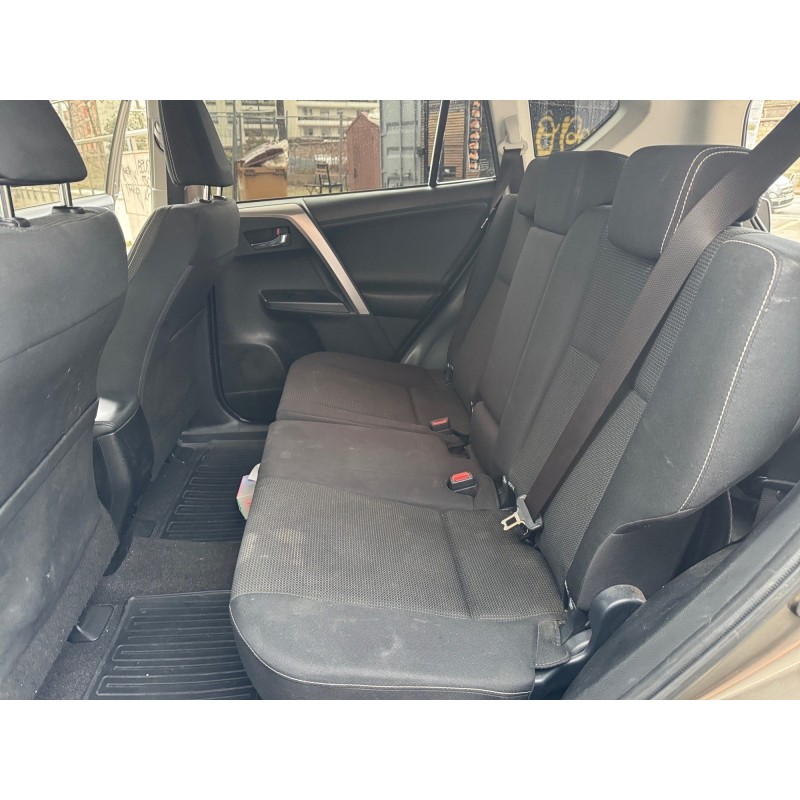 TOYOTA RAV4 BUSINESS 143 D-4D 2WD Dynamic Business