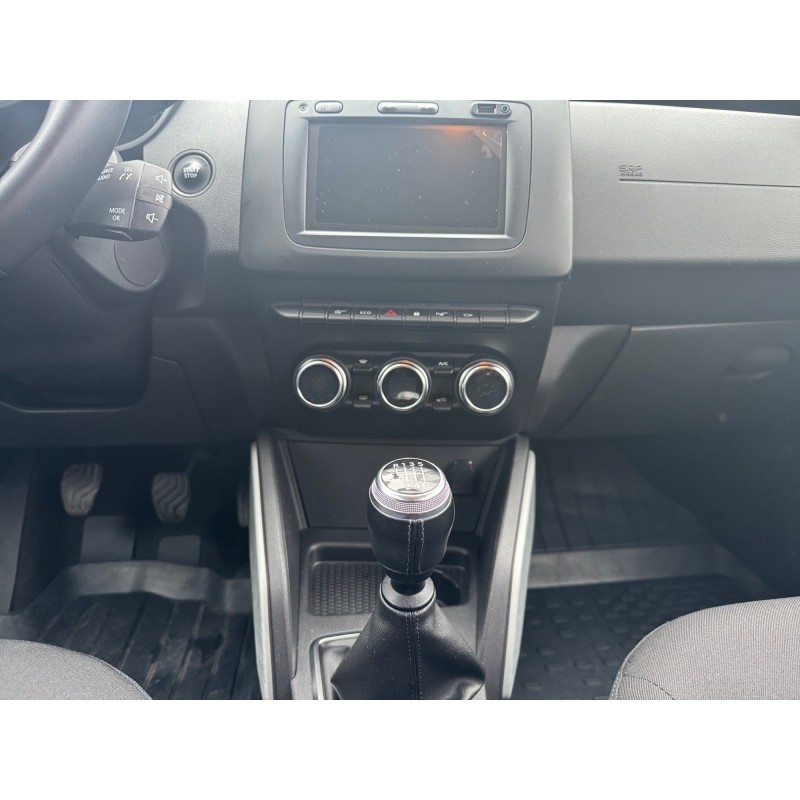 DACIA DUSTER Blue dCi 115 4x2 15 ans carplay camera de recul garantie 12 mois