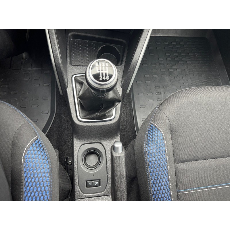 DACIA DUSTER Blue dCi 115 4x2 15 ans carplay camera de recul garantie 12 mois