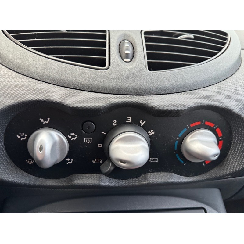 RENAULT TWINGO II 1.2 LEV 16v 75 eco2 Authentique Euro 5 garantie 12 mois