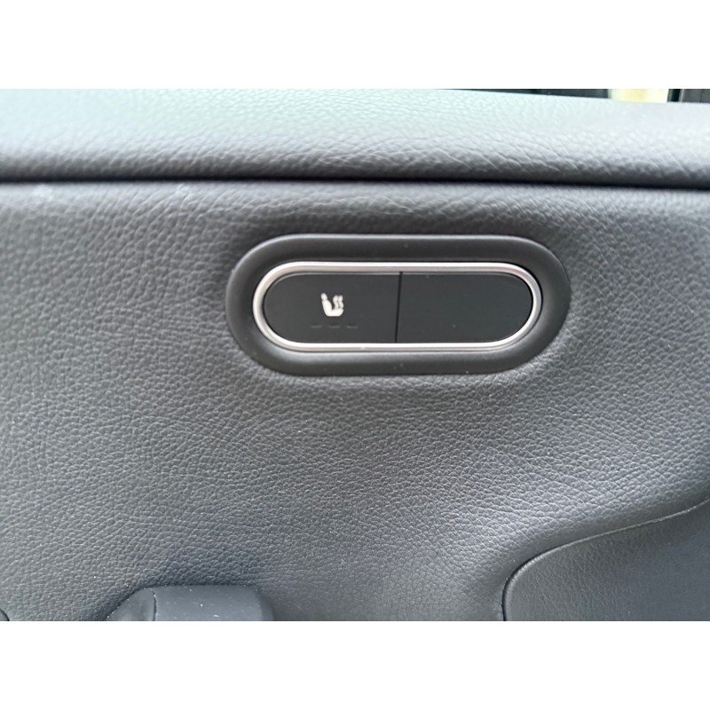 MERCEDES CLASSE A BUSINESS 180 7G-DCT Business Line/entretien complet/toit ouvrant/garantie 12 mois