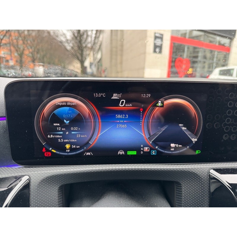 MERCEDES CLASSE A 250 e 8G-DCT AMG Line entretien complet mercedes carplay toit ouvrant garantie 12 mois