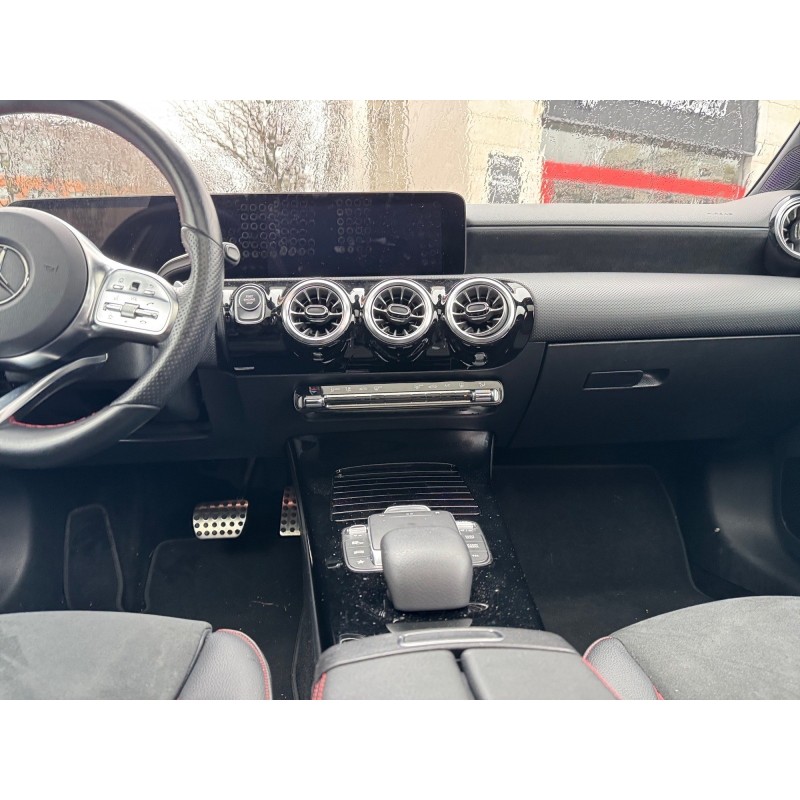 MERCEDES CLASSE A 250 e 8G-DCT AMG Line entretien complet mercedes carplay toit ouvrant garantie 12 mois