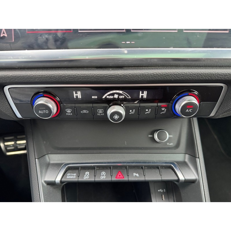 AUDI Q3 Q3 45 TFSIe 245 ch S tronic 6 S line entretien complet audi carplay toit panoramique ouvrant virtual cockpit garantie...