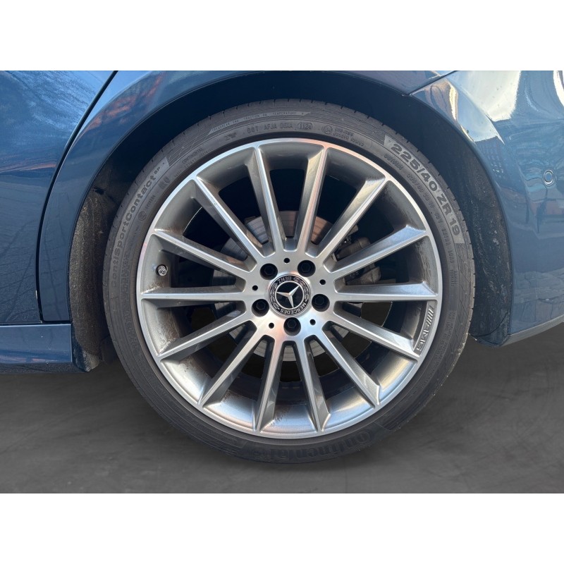 MERCEDES CLASSE A 200 7G-DCT AMG Line Premium Plus 19 Cuir