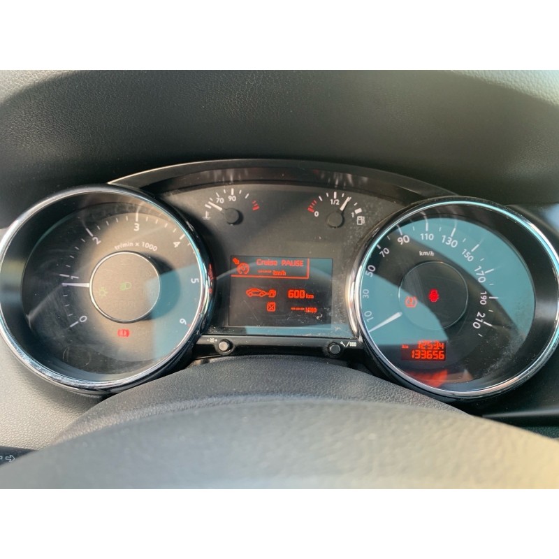 PEUGEOT 3008 1.6 HDi 115ch FAP BVM6 Allure PREMIERE MAIN TOIT PANORAMIQUE GARANTIE 12 MOIS