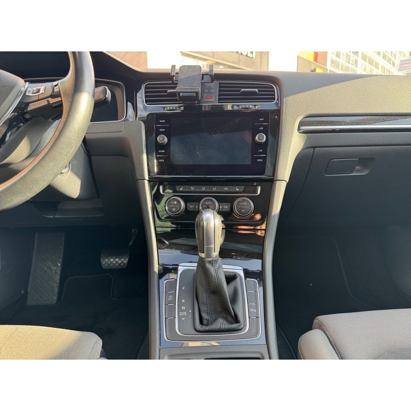VOLKSWAGEN GOLF 1.5 TSI 150 EVO BlueMotion Technology DSG7 Carat toit ouvrant carplay virtual cockpit caméra de recul...