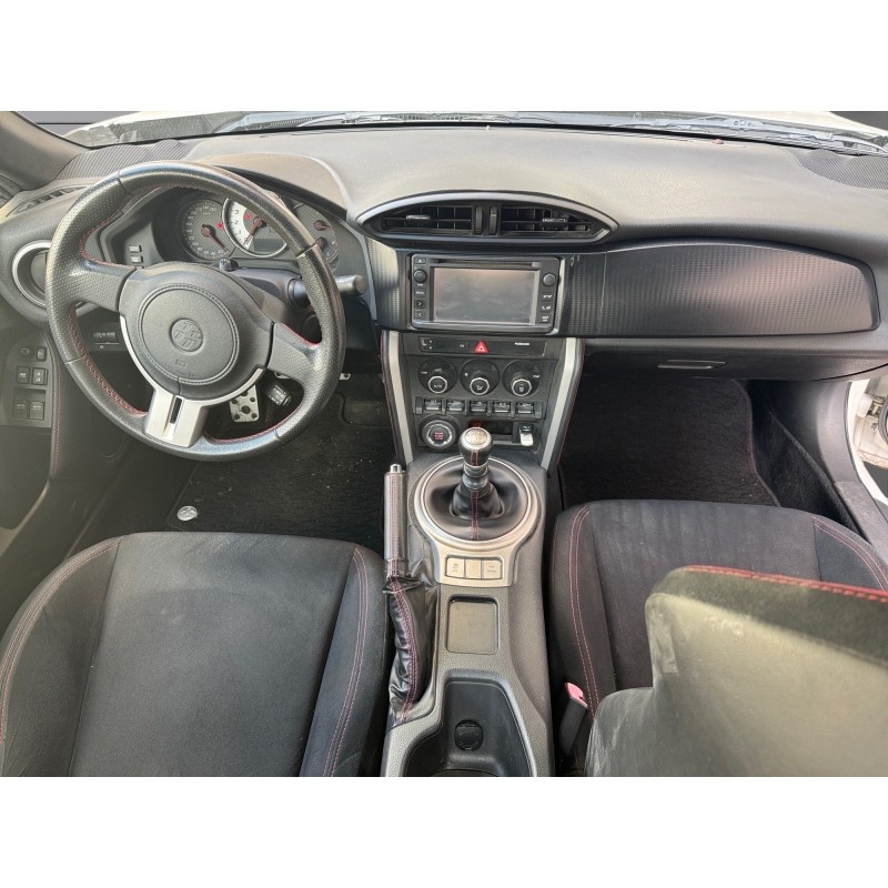 TOYOTA GT86 2.0 litres FA20 200 ch française suivi complet d'entretiens blanc nacré écran touch and go radar de recul...