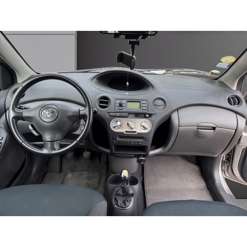 TOYOTA YARIS 65 VVT-i Linéa Luna ENTRETIEN COMPLET GARANTIE 12 MOIS