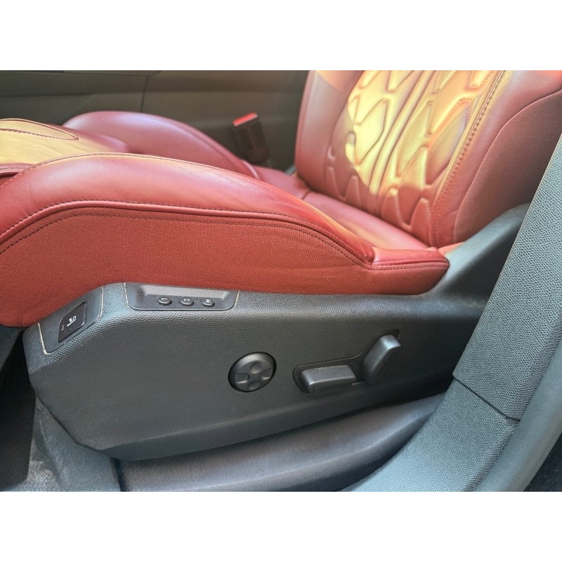 PEUGEOT 3008 BlueHDi 130ch SS EAT8 GT Pack garantie 12 mois entretien complet full options