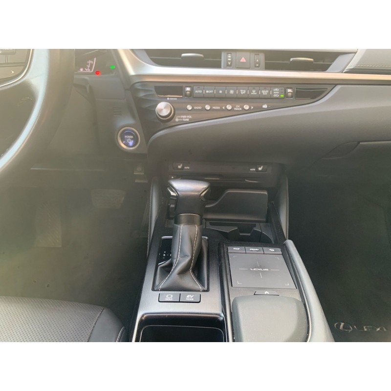 LEXUS ES MY21 300h Business Plus toit ouvrant carplay garantie 12 mois