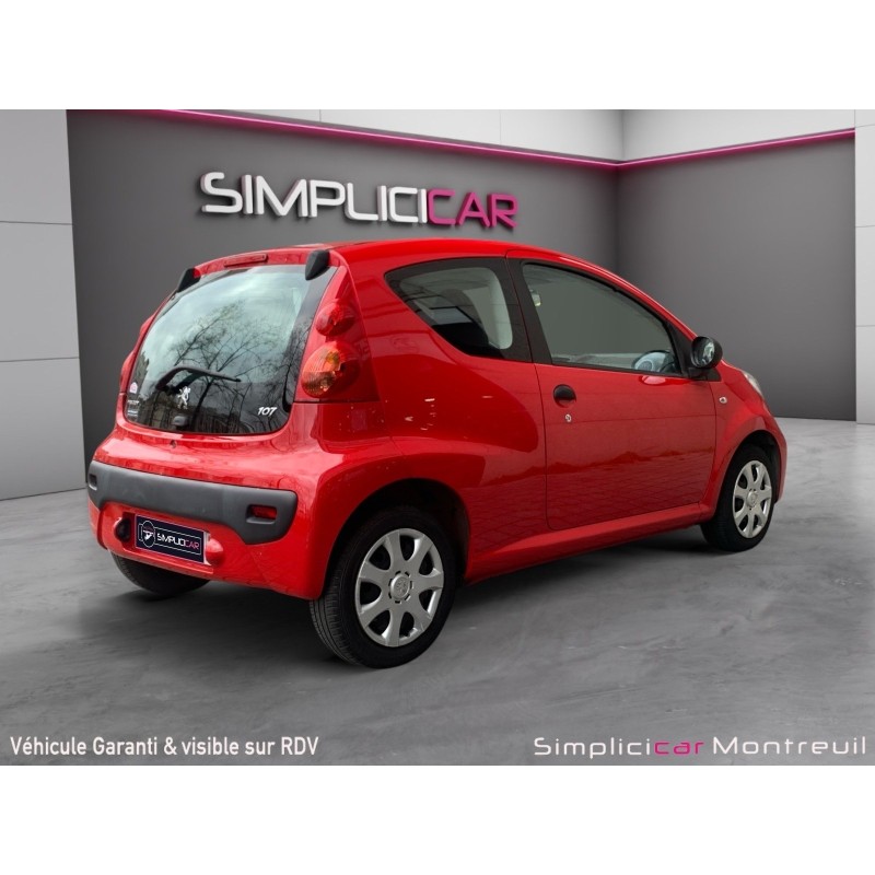 PEUGEOT 107 1.0e 12V 68ch BLUE LION Urban