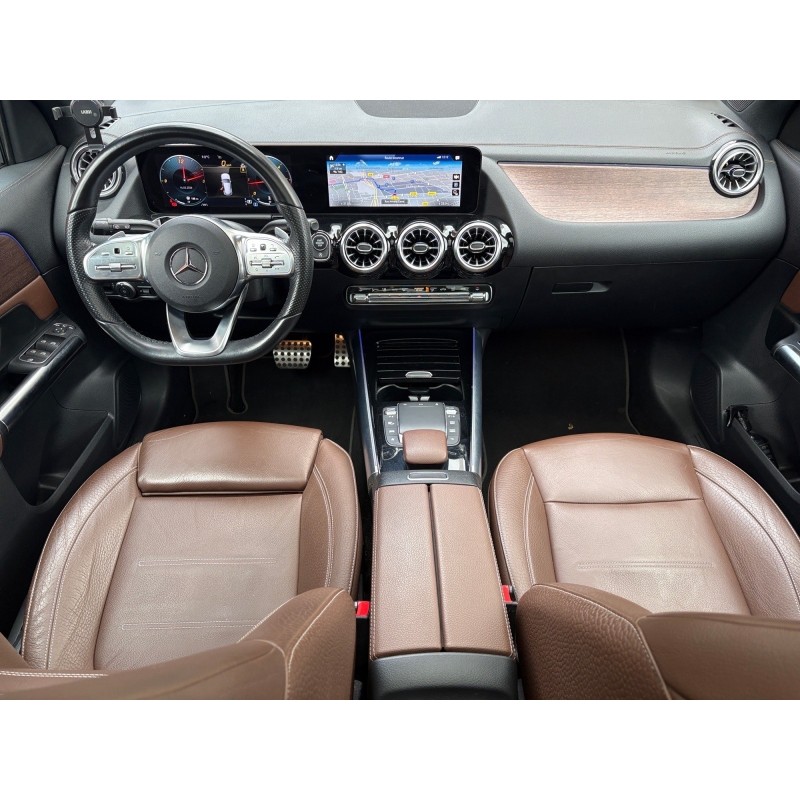 MERCEDES GLA 200 d 8G-DCT AMG Line Toit Cuir Led Entretien garantie 12 mois