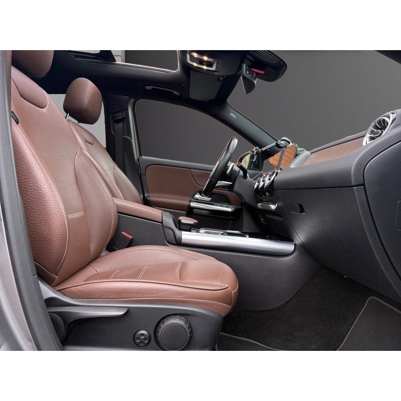 MERCEDES GLA 200 d 8G-DCT AMG Line Toit Cuir Led Entretien garantie 12 mois