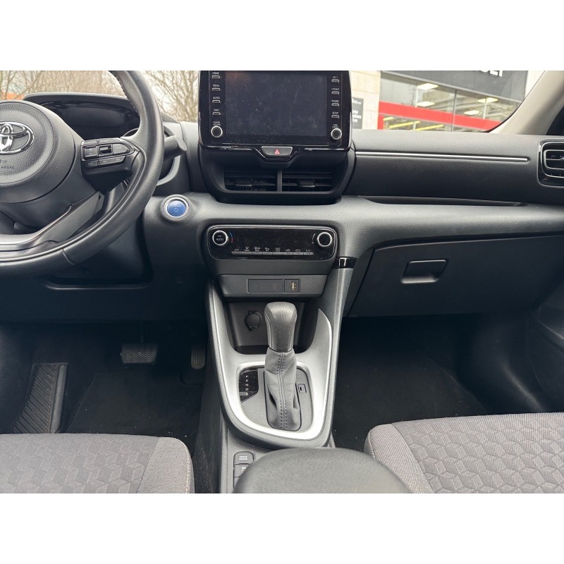 TOYOTA YARIS HYBRIDE MY22 116h Design Carplay Caméra de recul Garantie 12 mois