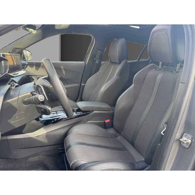 PEUGEOT 2008 PureTech 130 SS EAT8 GT Toit pano ouvrant Carplay Suivi Peugeot Garantie 12 mois