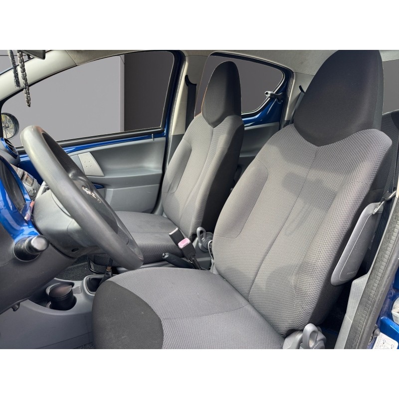 TOYOTA AYGO 1.0 VVT-i Les Bleus Suivis Complets Vitres électriques Garantie 12 mois