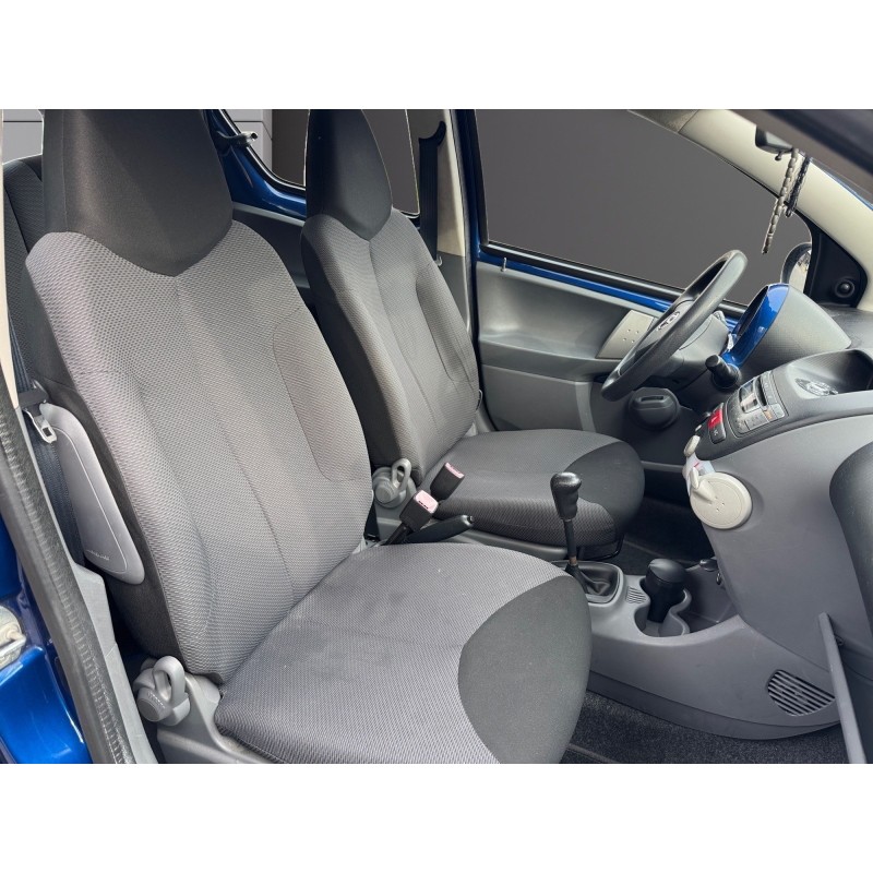 TOYOTA AYGO 1.0 VVT-i Les Bleus Suivis Complets Vitres électriques Garantie 12 mois