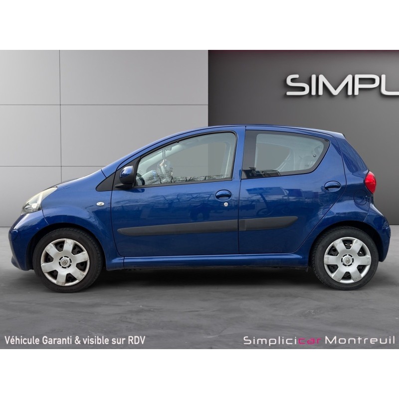 TOYOTA AYGO 1.0 VVT-i Les Bleus Suivis Complets Vitres électriques Garantie 12 mois