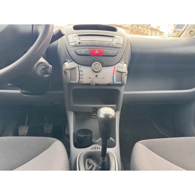 TOYOTA AYGO 1.0 VVT-i Les Bleus Suivis Complets Vitres électriques Garantie 12 mois